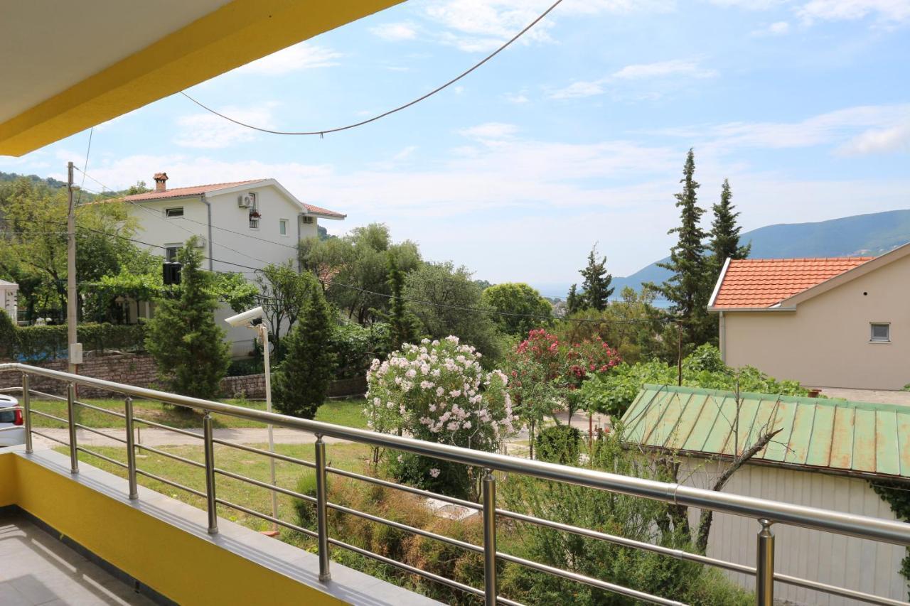 Crypto House G דירה